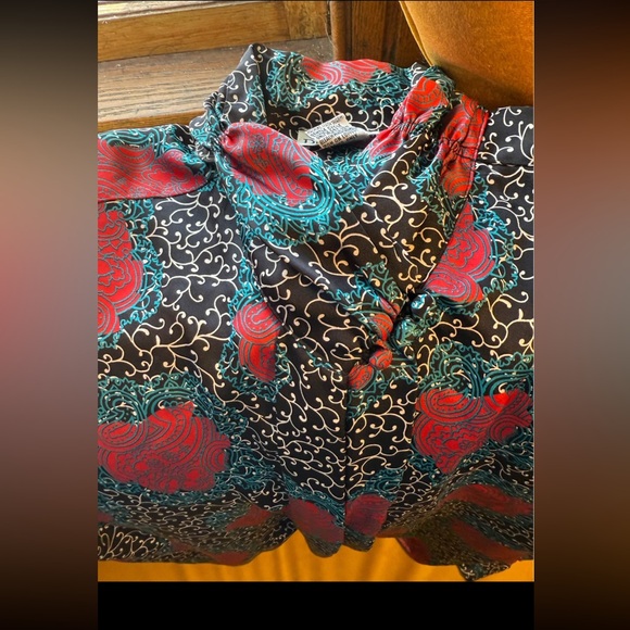 Floral Patterned Long Sleeve Blouse - Picture 4 of 4